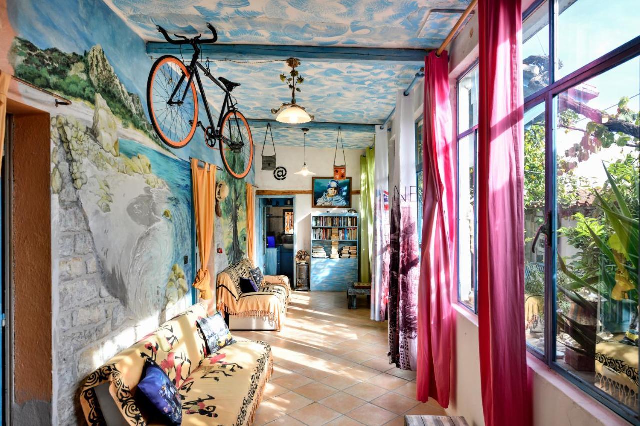 Andrebyke Villa Gergei Bagian luar foto